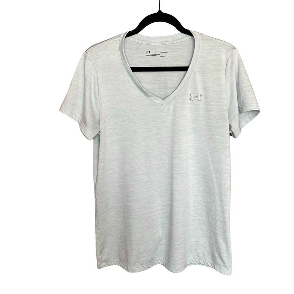 🌟 Under Armour Women’s Light Blue Loose Fit Heatgear T-Shirt - Size L 🌟
